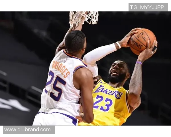 曼利沃海鹰女篮与萨瑟兰德女篮激战正酣精彩对决引人瞩目